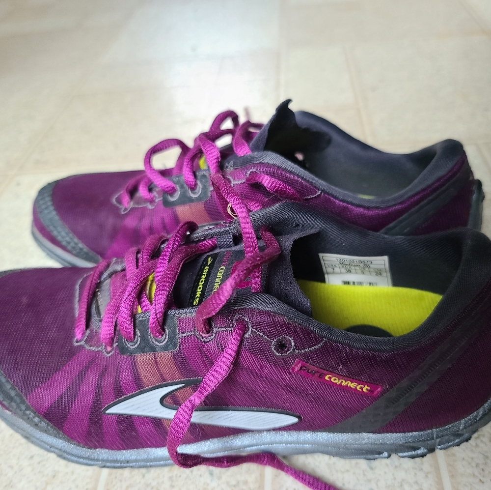 Brooks pure connect